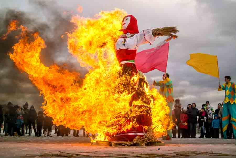 Festividad de Máslenitsa en San Petersburgo, Rusia. Foto: Oleg Proskurin / Shutterstock.com