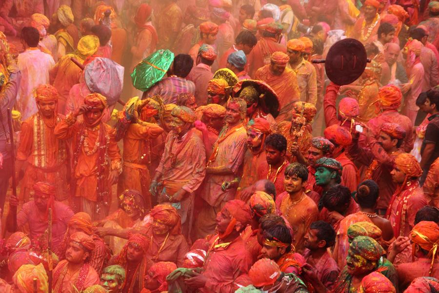 El festival hindú Holi conmemora la llegada de la primavera. Foto: Tukaram Karve / Shutterstock.com