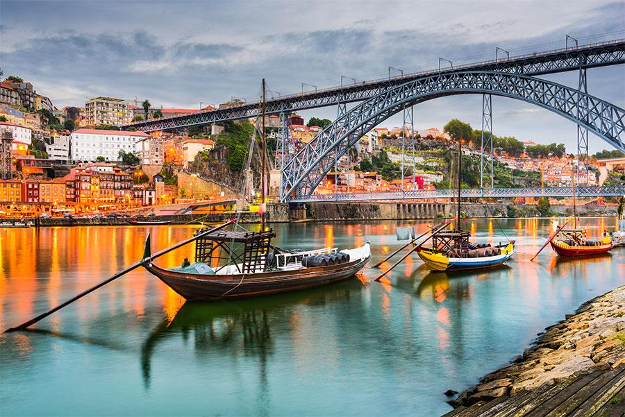 Vista del Oporto y su puente Don Luis I. 