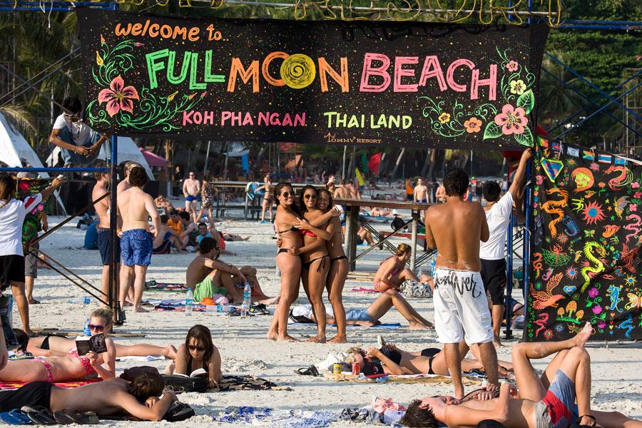 Festival Full Moon Party en Koh Phangan, Tailandia. Foto: OlegD / Shutterstock.com