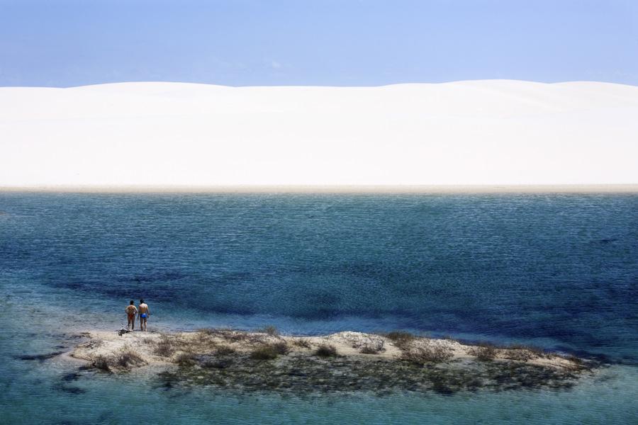  La Laguna Azul es conocida por su tamaño y aguas cristalinas 