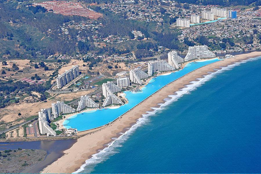 Piscina de San Alfonso del Mar.