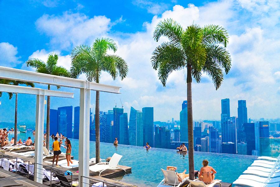 Infinity pool de Marina Bay Sands en Singapur. Foto: SurangaSL / Shutterstock.com