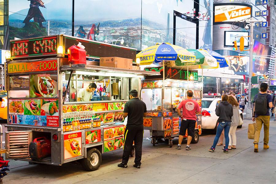 ‘Street food’ en Nueva York. mikecphoto / Shutterstock.com