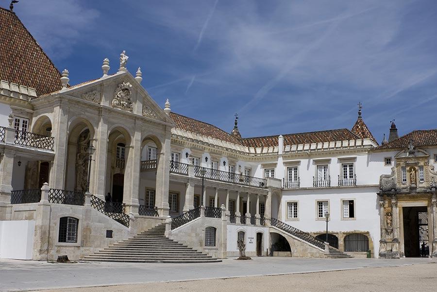 Universidad de Coímbra. 