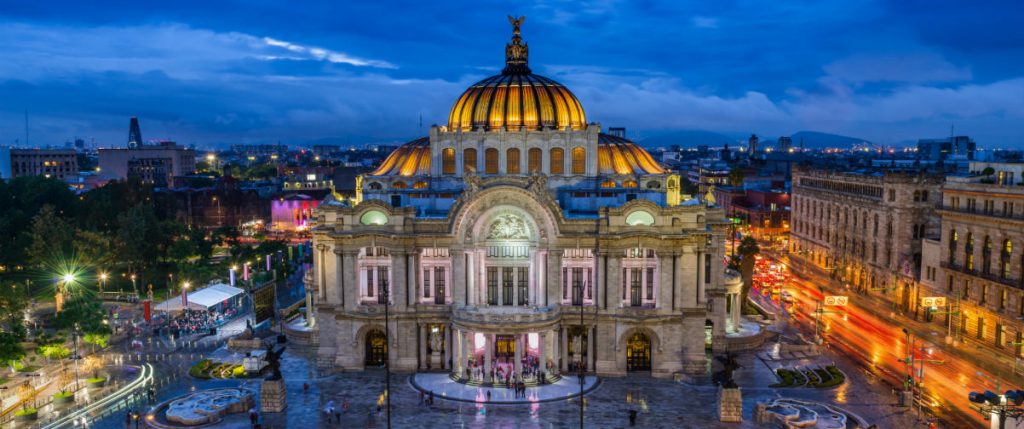 Destinos para jubilados, Palacio de Bellas Artes