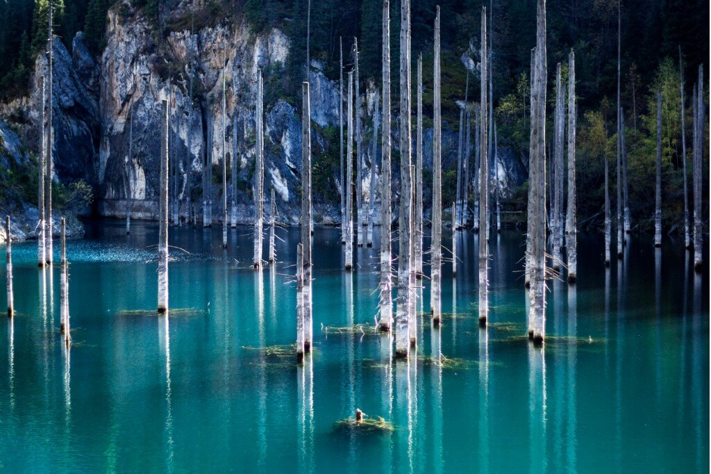 lugares mágicos, Lago Kaindy en Kazajistan