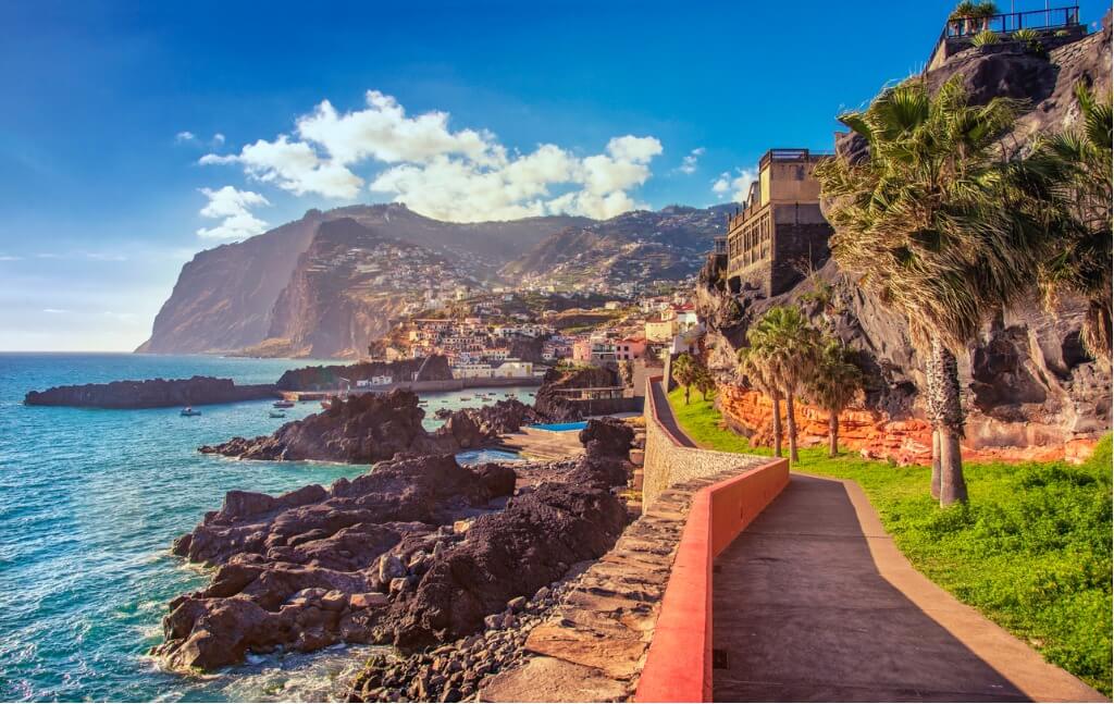 Vuelos a Portugal, Cámara de Lobos en Funchal