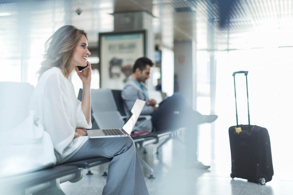Wifi aeropuertos, Chica wifi