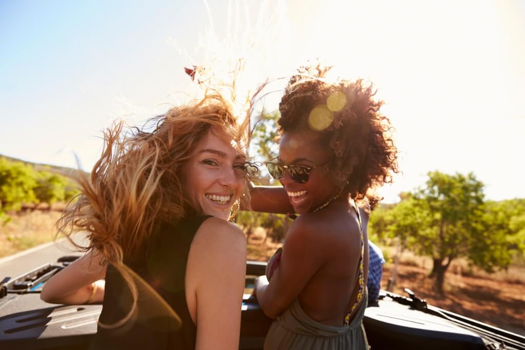 Chicas de viaje