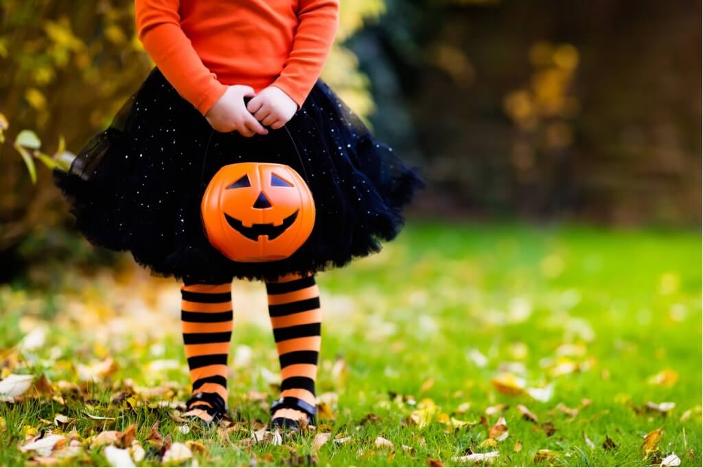 Niña con calabaza
