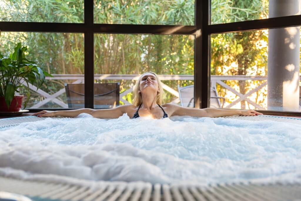 Chica en spa