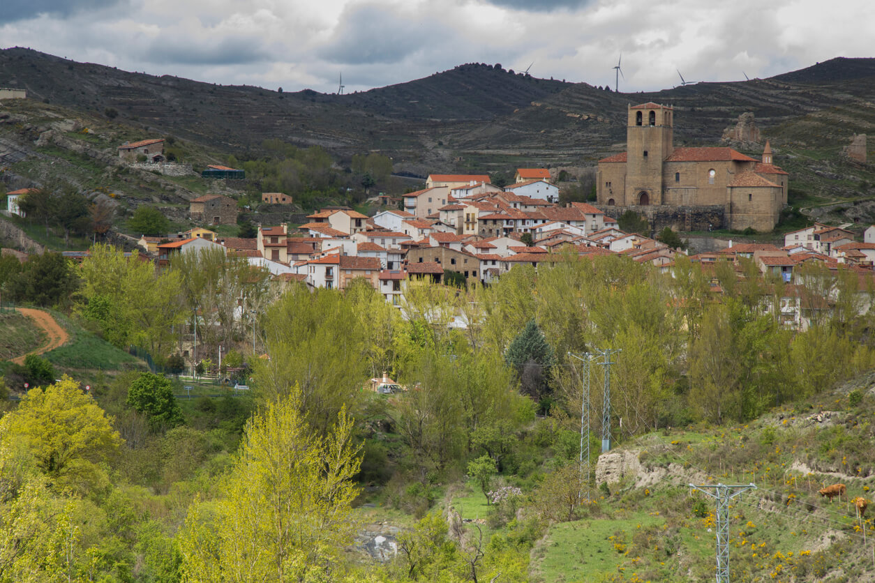 Pueblo de Enciso en la provincia de La Rioja, España
