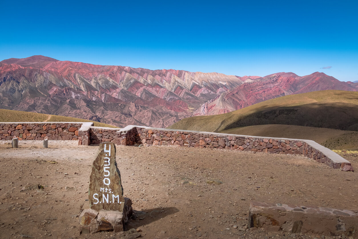 Serranía de Hornocal, el Cerro de catorce colores y altura firman en Quebrada de Humahuaca - Humahuaca, Jujuy, Argentina