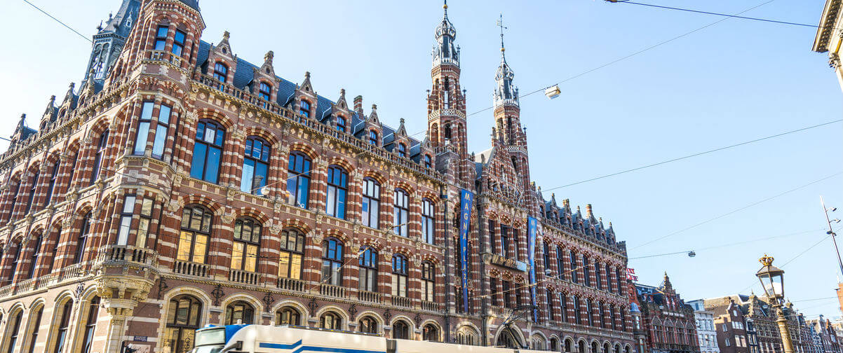 Guía Amsterdam, Magna Plaza