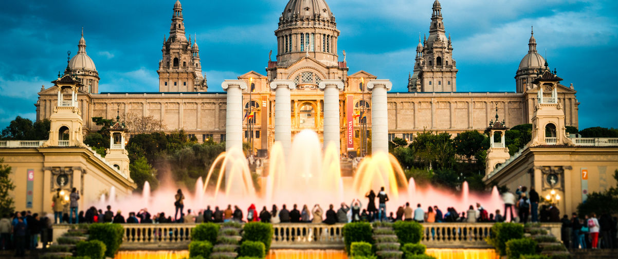 Guía Barcelona, fuente Montjuic