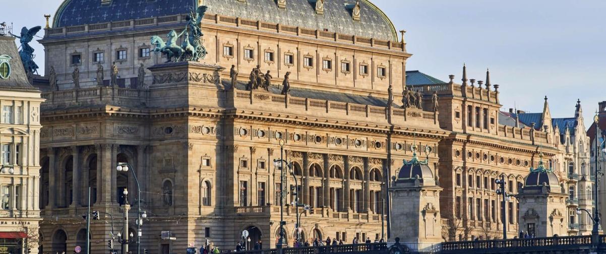 Guía Praga, Teatro Nacional