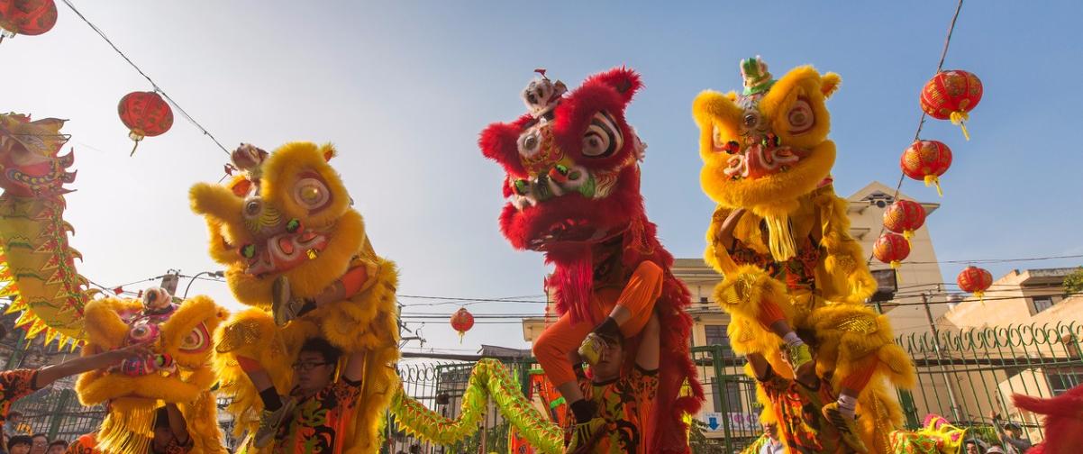 Guía Hong Kong, Danza del dragón y el león