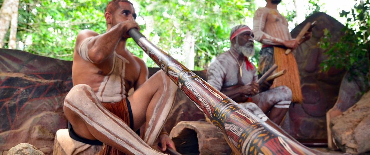 Guía Sídney, Música con Didgeridoo