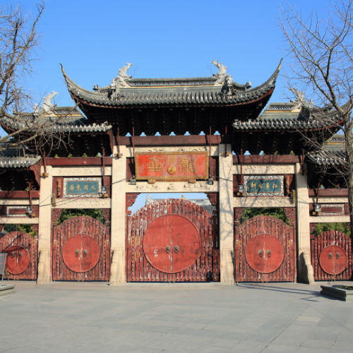 Guía Shanghai, Templo Longhua