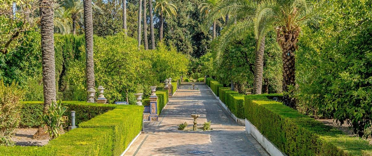 Guía Sevilla, Pasarela jardines en verano