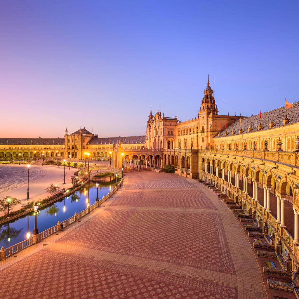 Guía Sevilla, Plaza de España