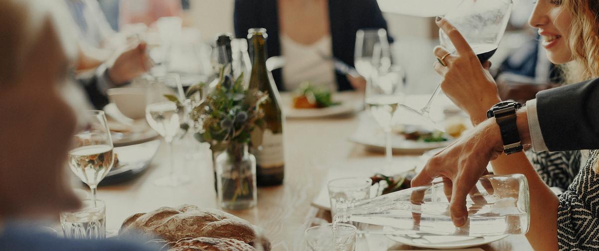 Guía Alicante, Comensales en el restaurante