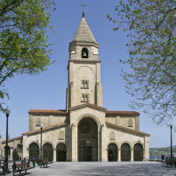 Guía Gijón, Iglesia de San Pedro