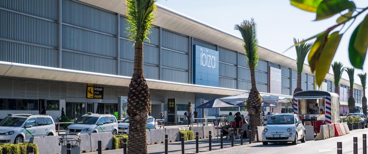 Guía Ibiza, Aeropuerto