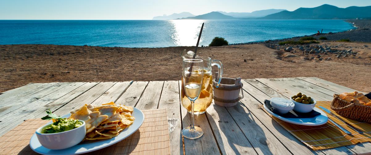 Guía Ibiza, Chiringuito en la playa