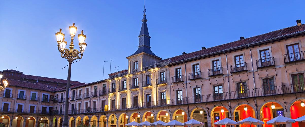 Guía León, Plaza Mayor