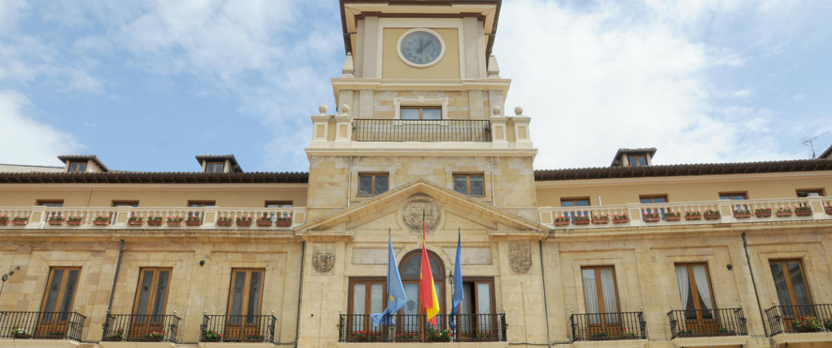 Guía Oviedo, Ayuntamiento