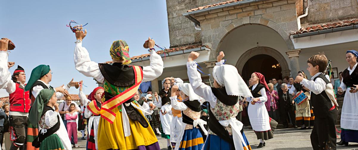 Guía Oviedo, Baile tradicional