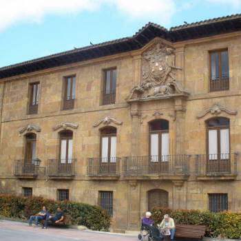 Guía Oviedo, Palacio Marqueses de Camposagrado