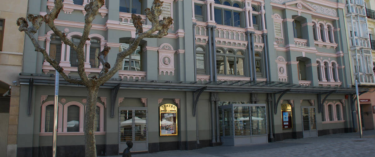 Guía La Rioja, Teatro Bretón