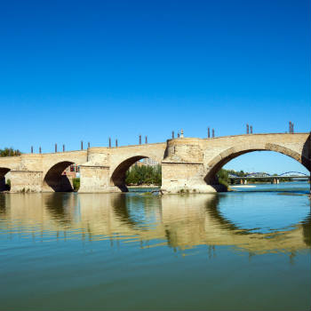 Guía Zaragoza, Puente de piedra