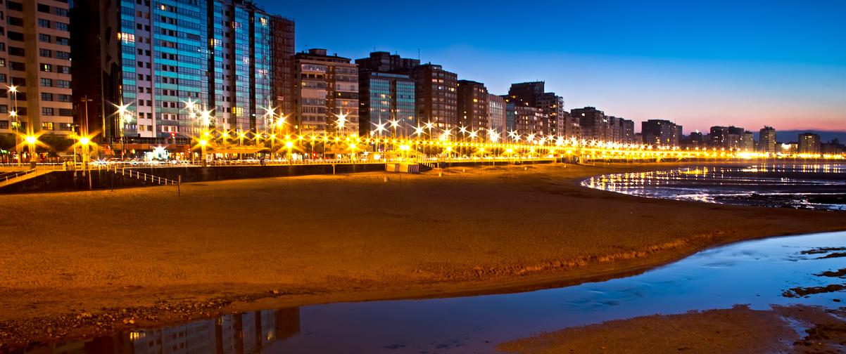 Guía Gijón, Vista de noche